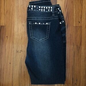 Junior - Women’s bop Bleu jeans size 11